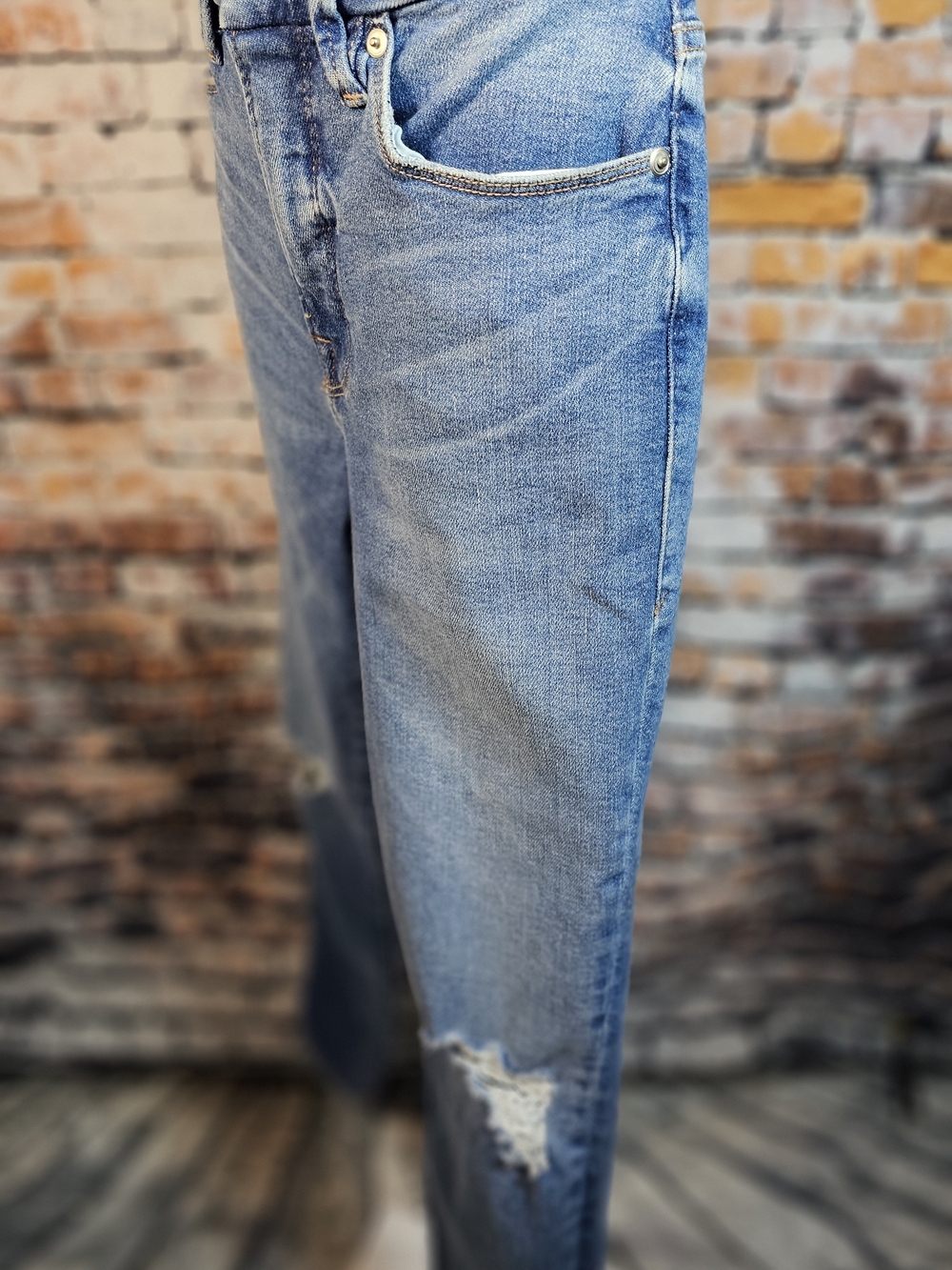 Good American Good Boy Cut Jeans Size 6/28 Distressed High Rise Denim - Picture 2 of 5